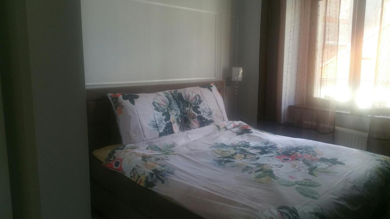Astronomiczny Apartament , Mieszkanie 2 Pokojowe. Parking. Torun Luaran gambar