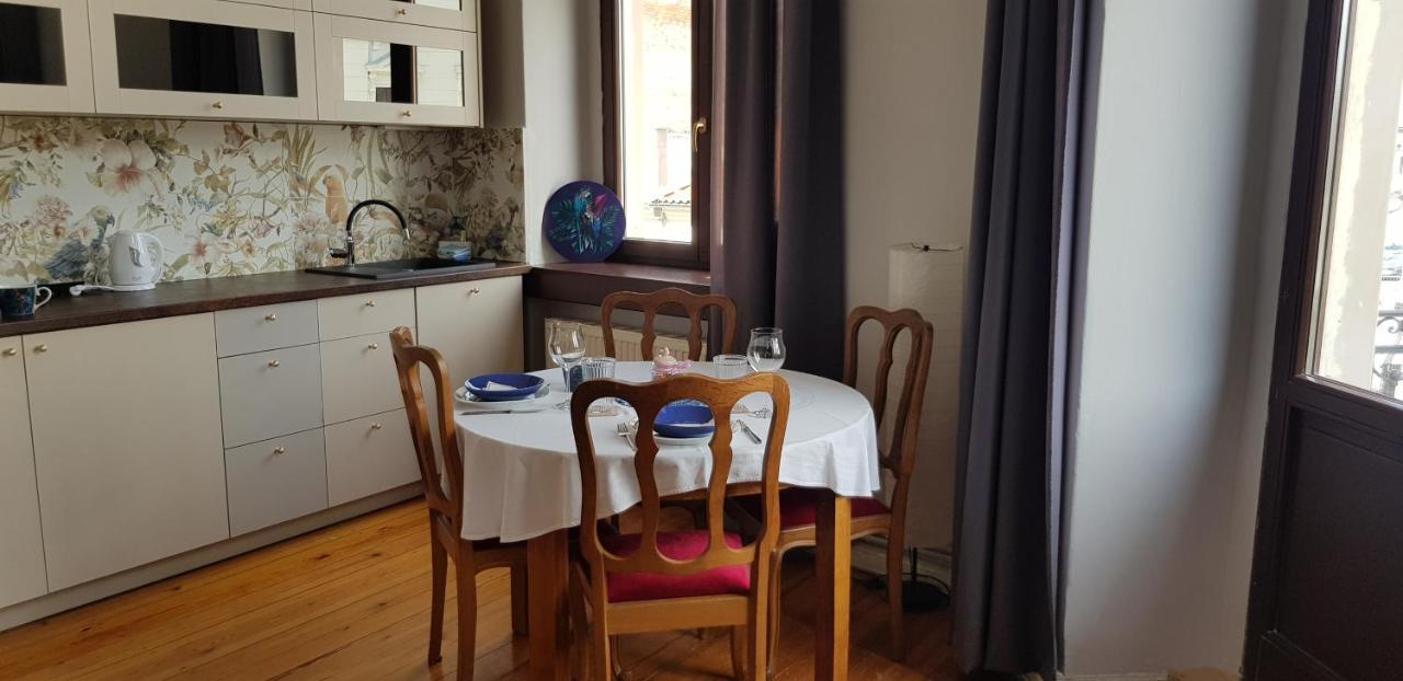 Astronomiczny Apartament , Mieszkanie 2 Pokojowe. Parking. Torun Luaran gambar